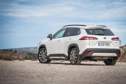 Test: Toyota Corolla Cross 2.0 Hybrid AWD 196Ps